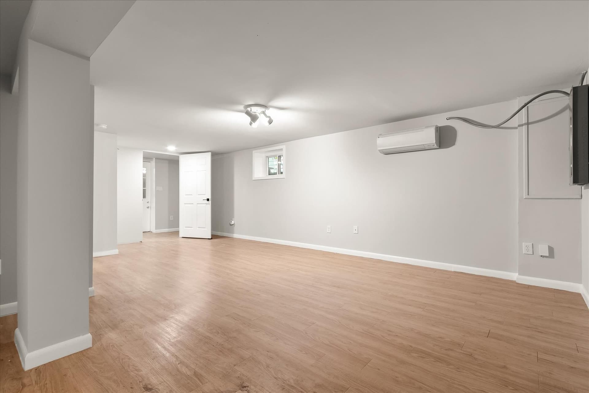 1403 Newton Street NE photo 35
