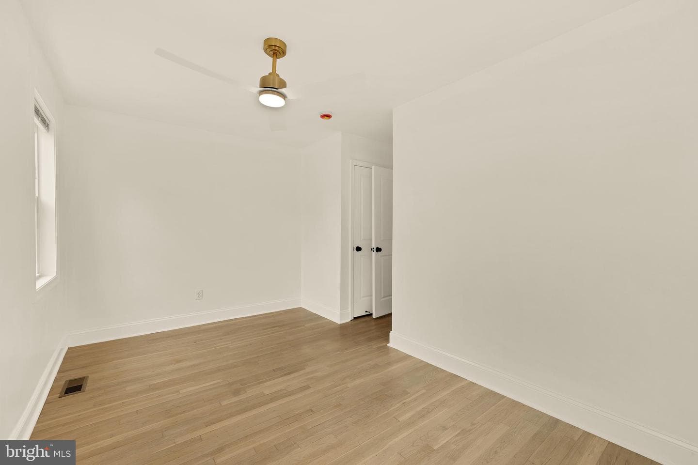 1175 46th Place SE photo 33