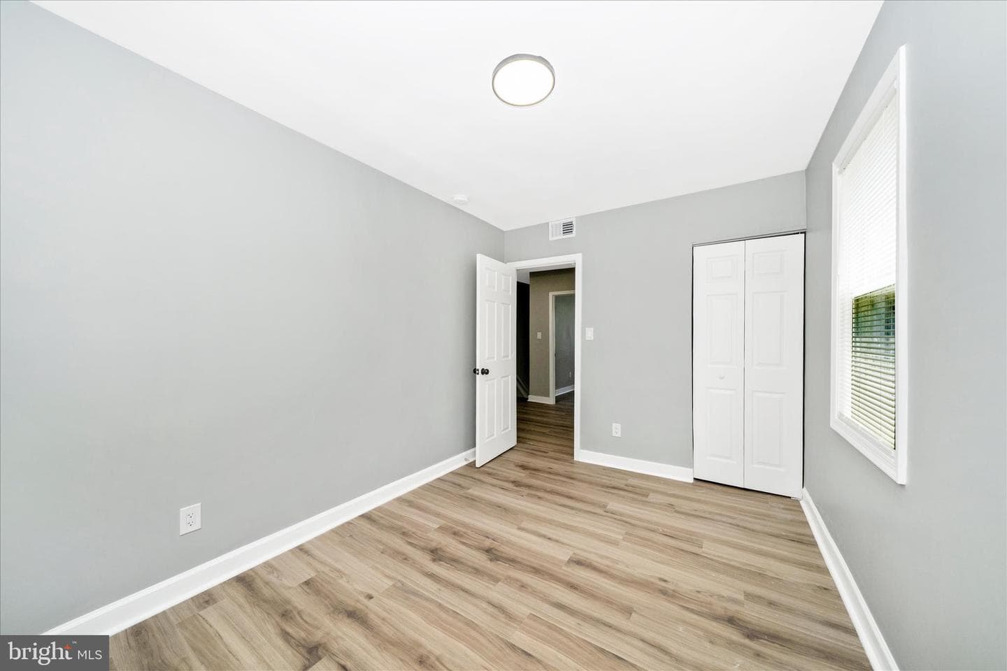 5027 Benning Road SE photo 38