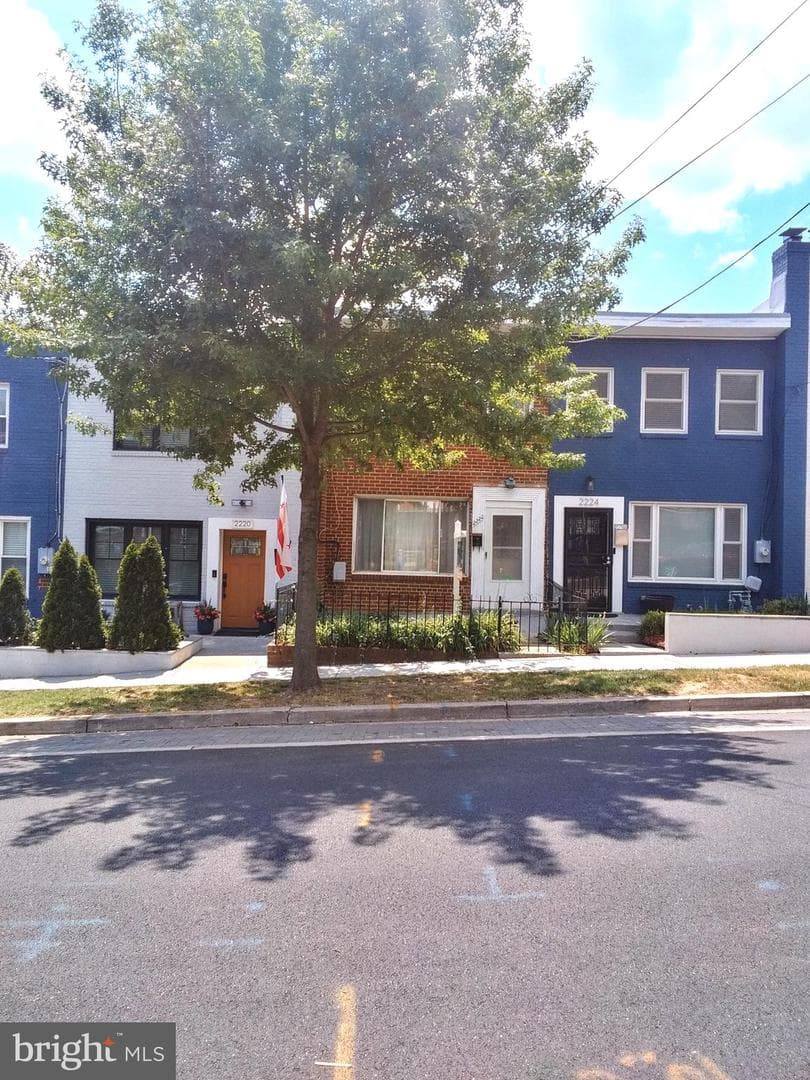 2222 16th Street NE, Washington