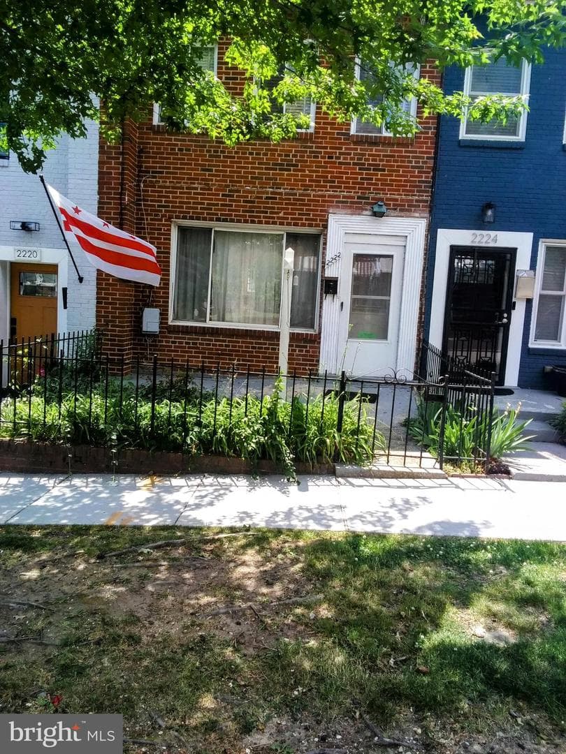 2222 16th Street NE photo 3
