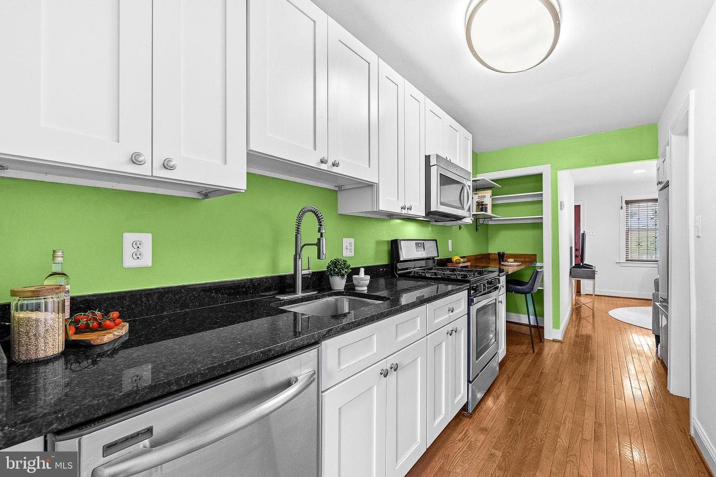 1738 Gales Street NE photo 9