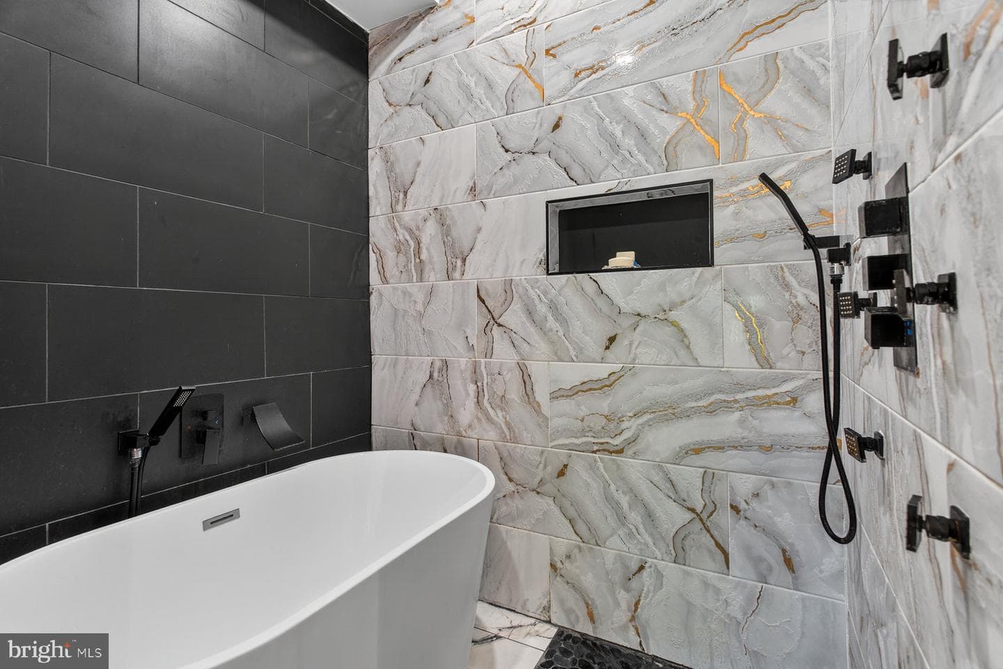 1242 Meigs Place NE #4 photo 18