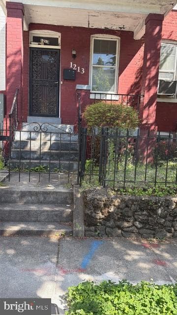 1213 Orren Street NE, Washington