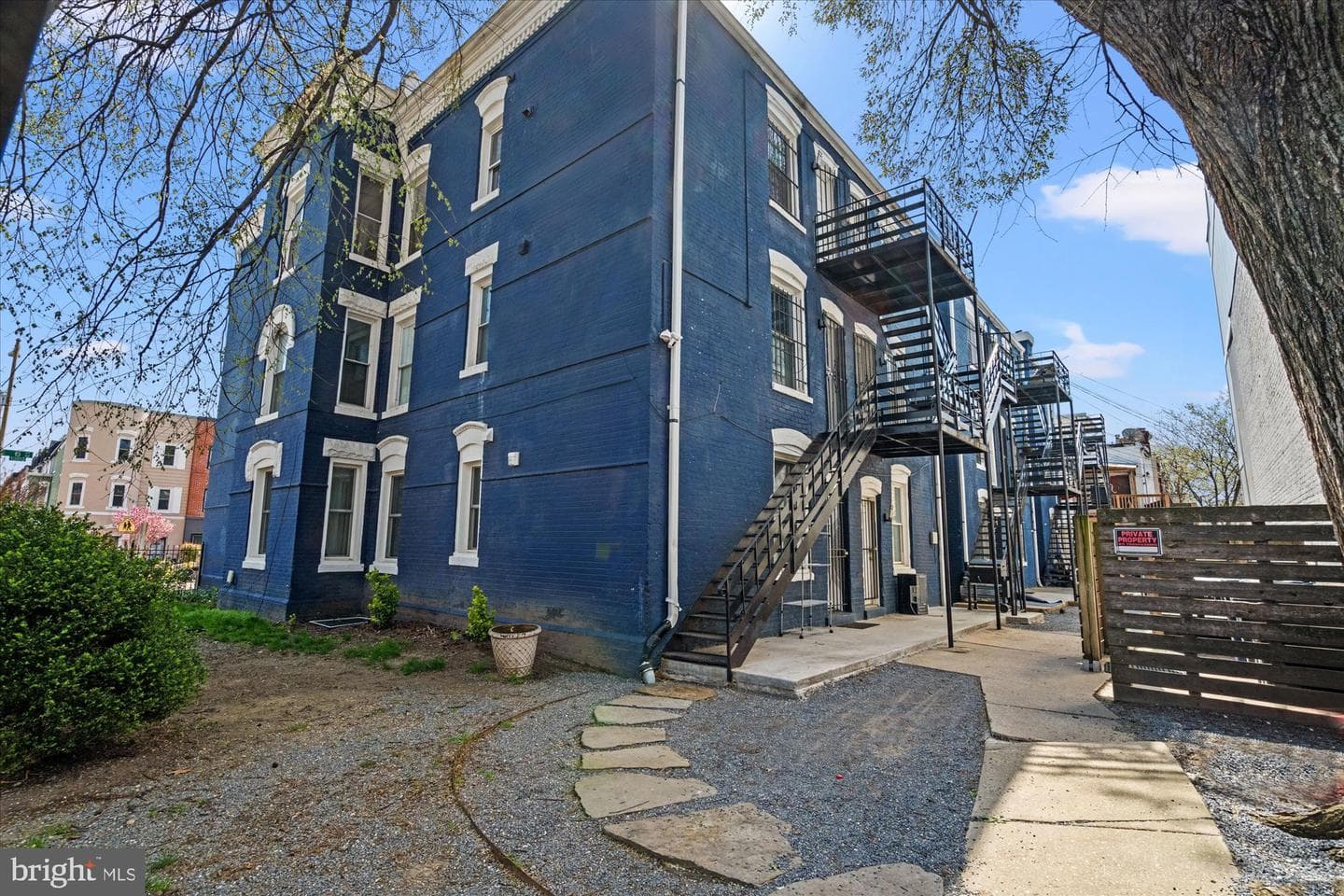 1040 6th Street NE #302 photo 22