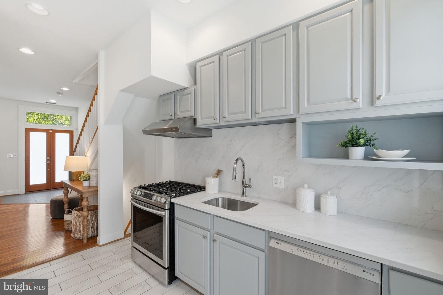 1005 Irving Street NW photo 11