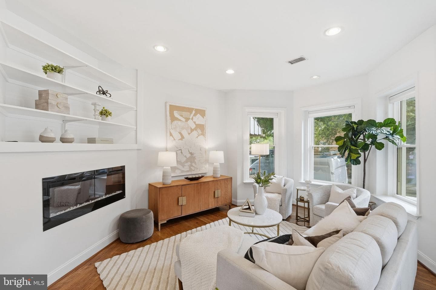 1005 Irving Street NW photo 2