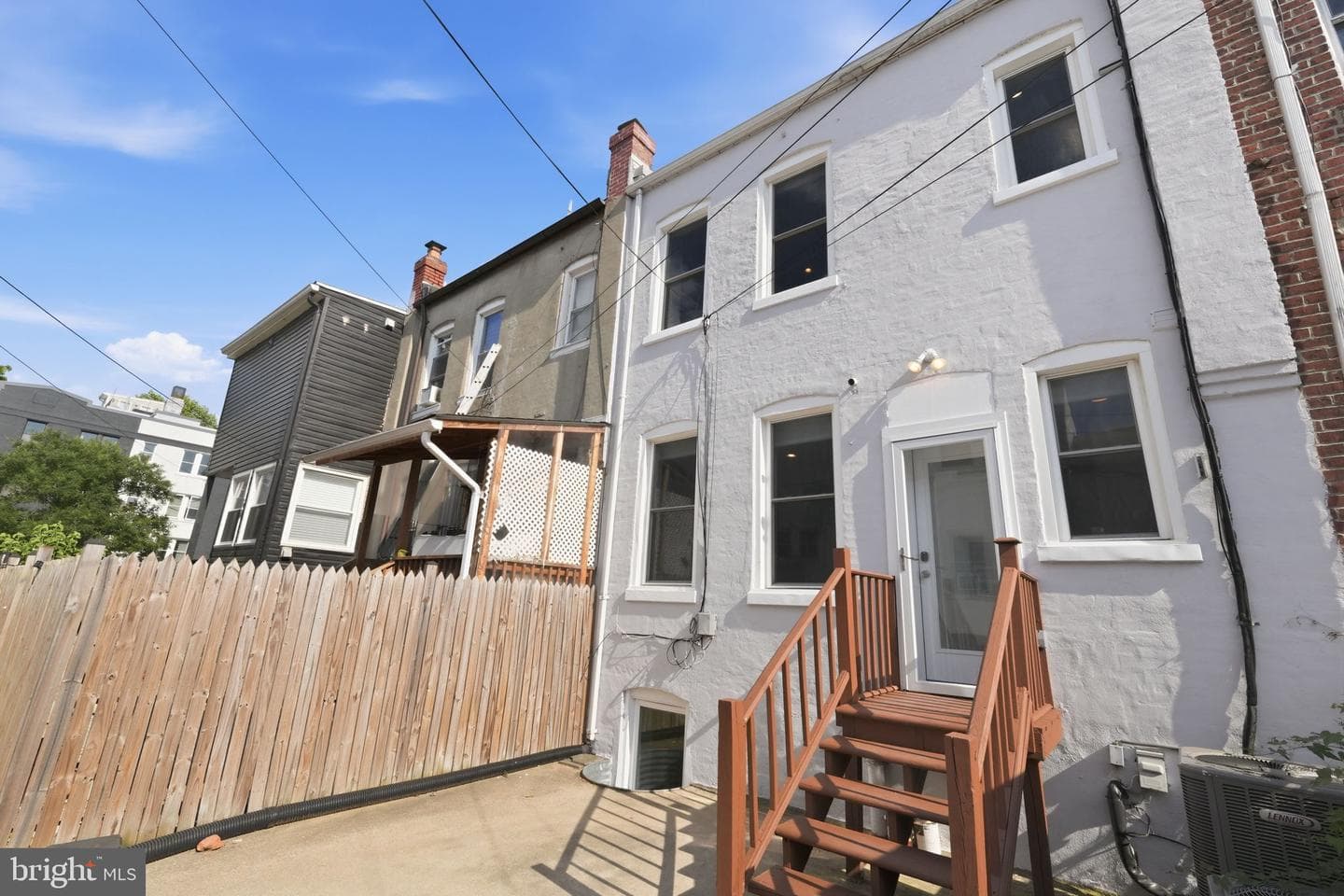 1005 Irving Street NW photo 30