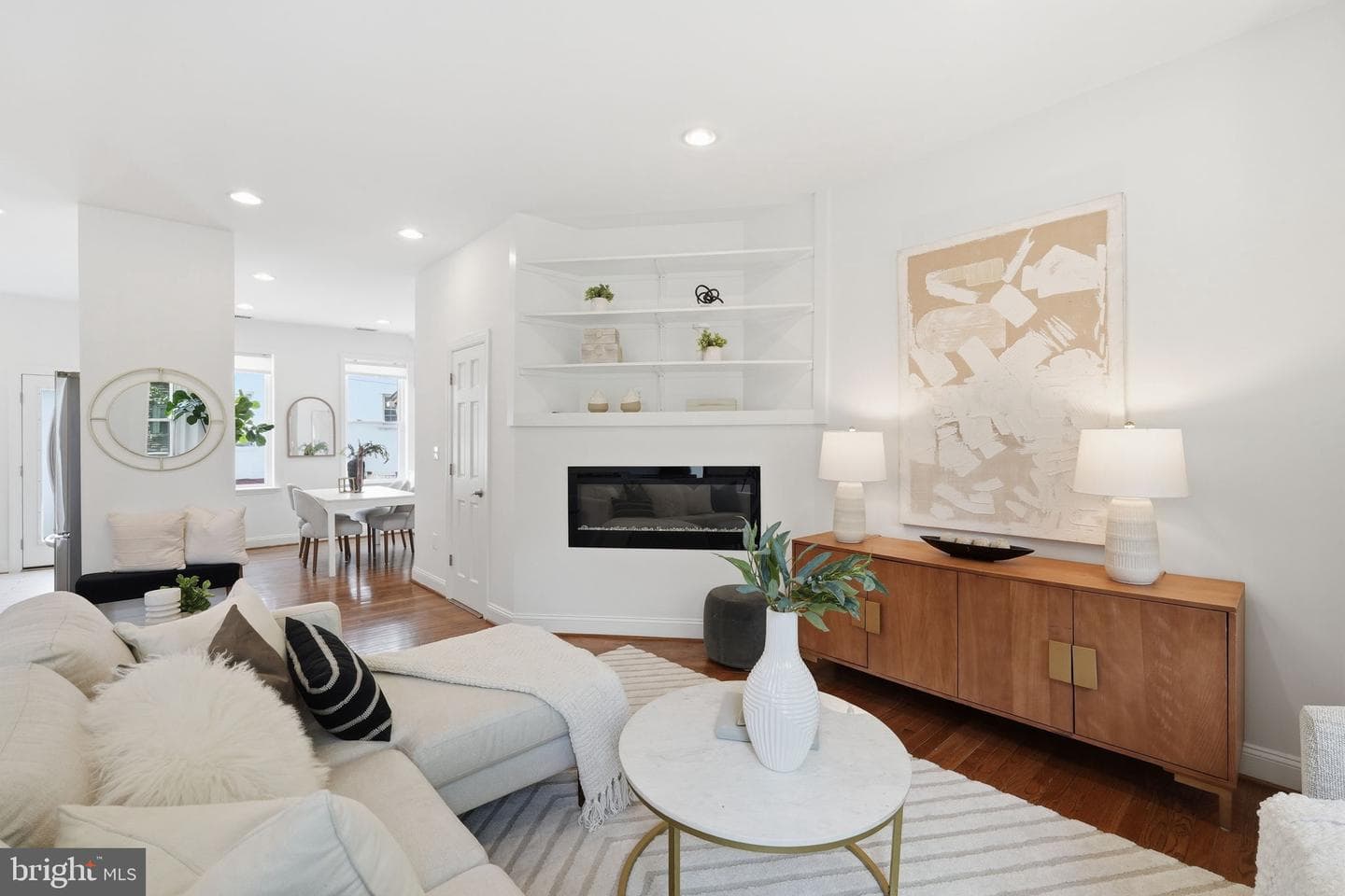 1005 Irving Street NW photo 4