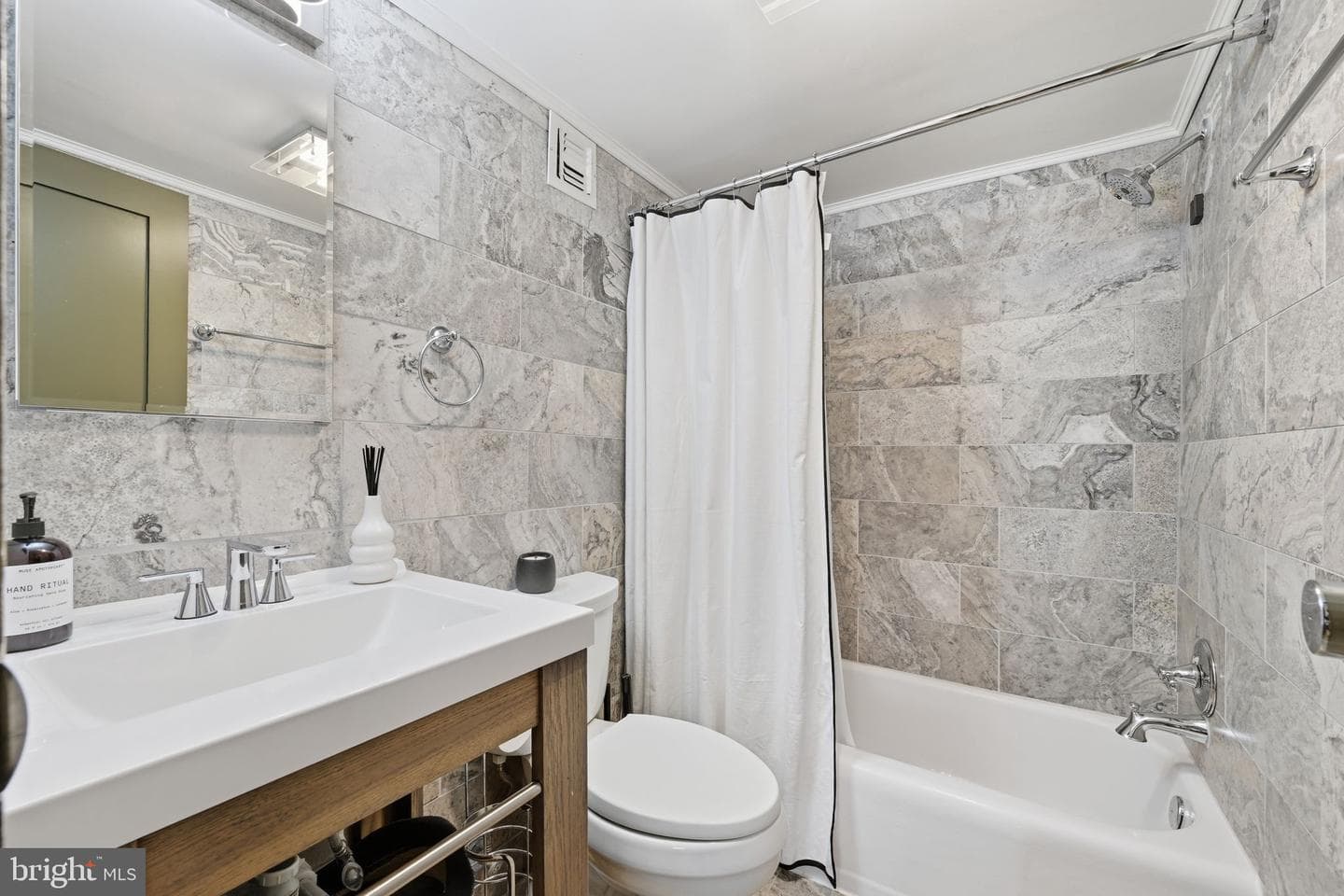 1239 Vermont Avenue NW #709 photo 17