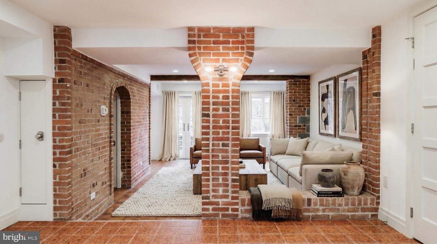 5521 Potomac Avenue NW photo 42