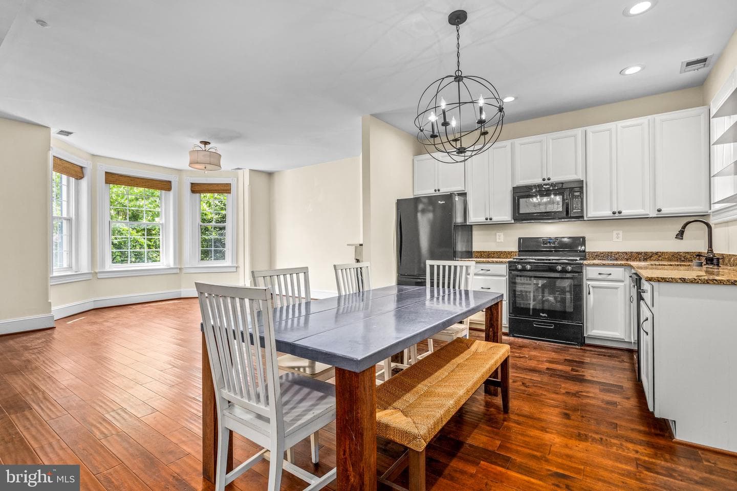 502 G Street NE photo 20