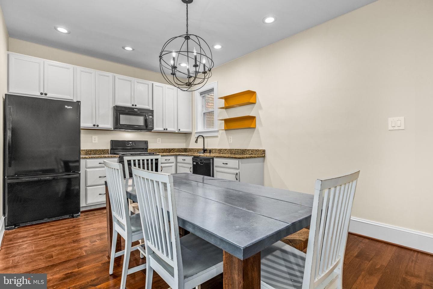 502 G Street NE photo 21