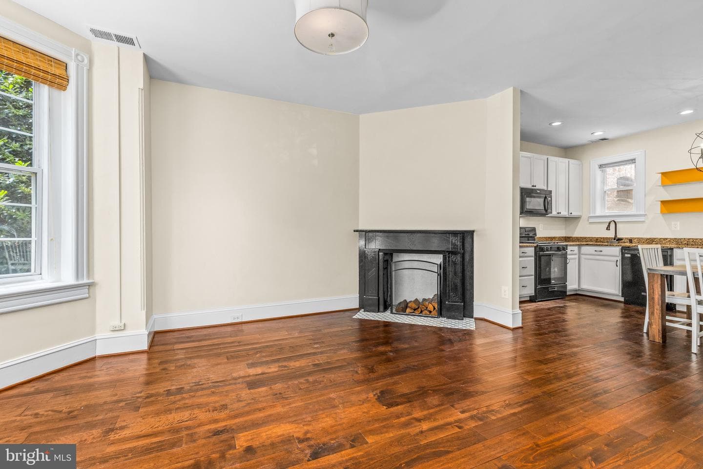 502 G Street NE photo 24