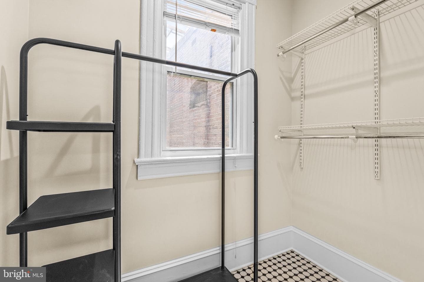 502 G Street NE photo 34