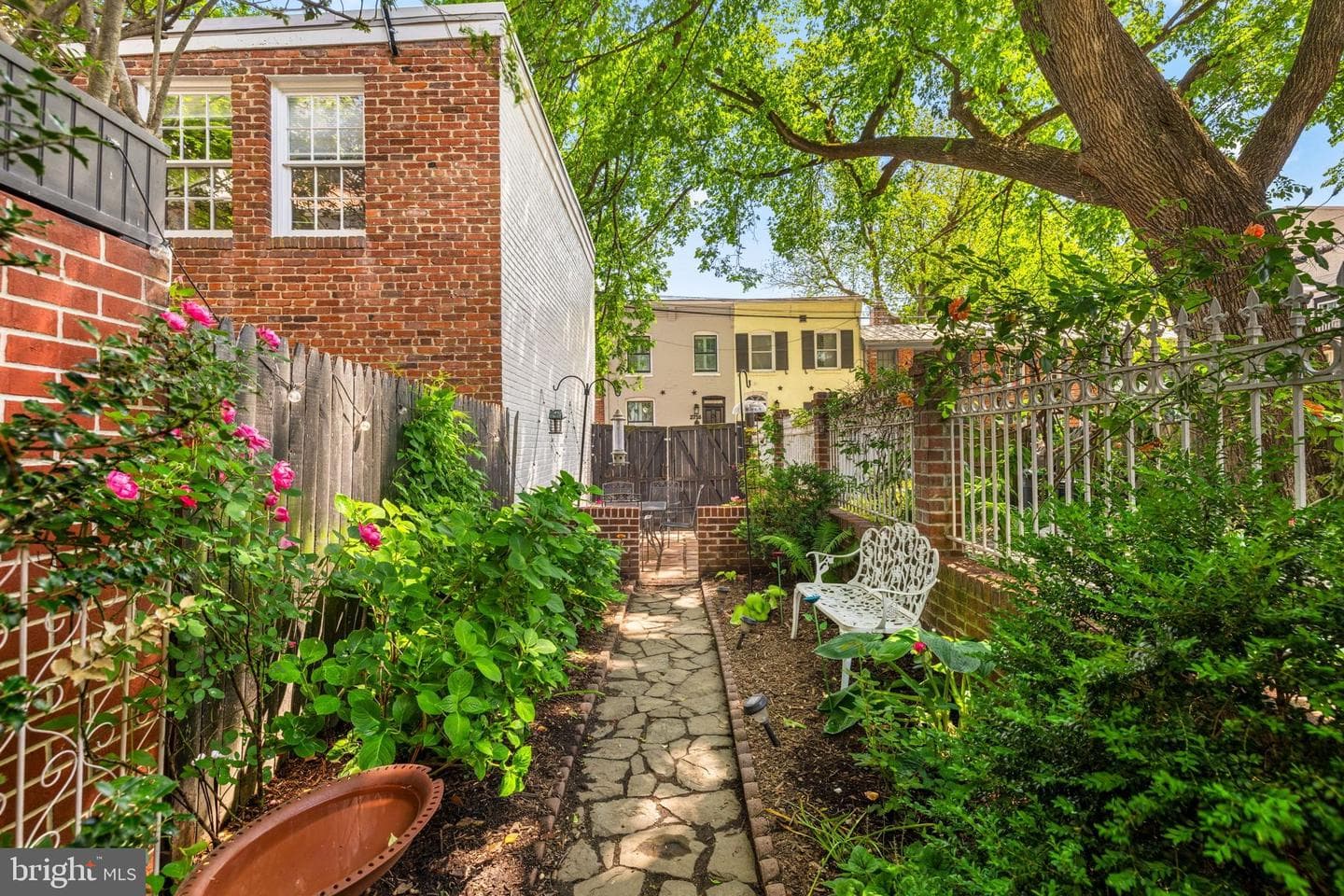 2726 P Street NW photo 9
