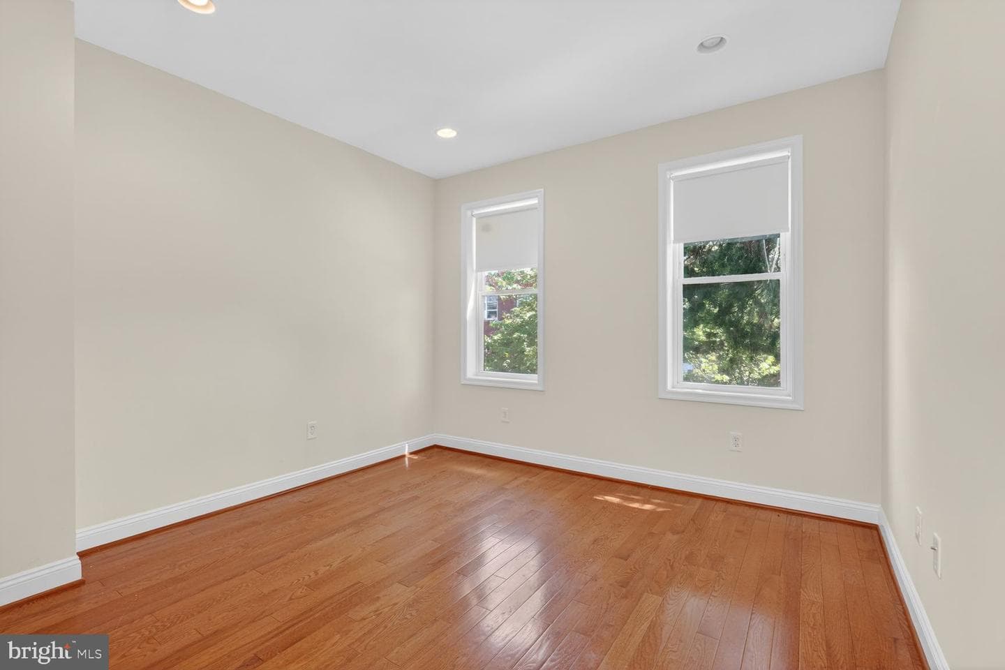 1428 C Street SE photo 25