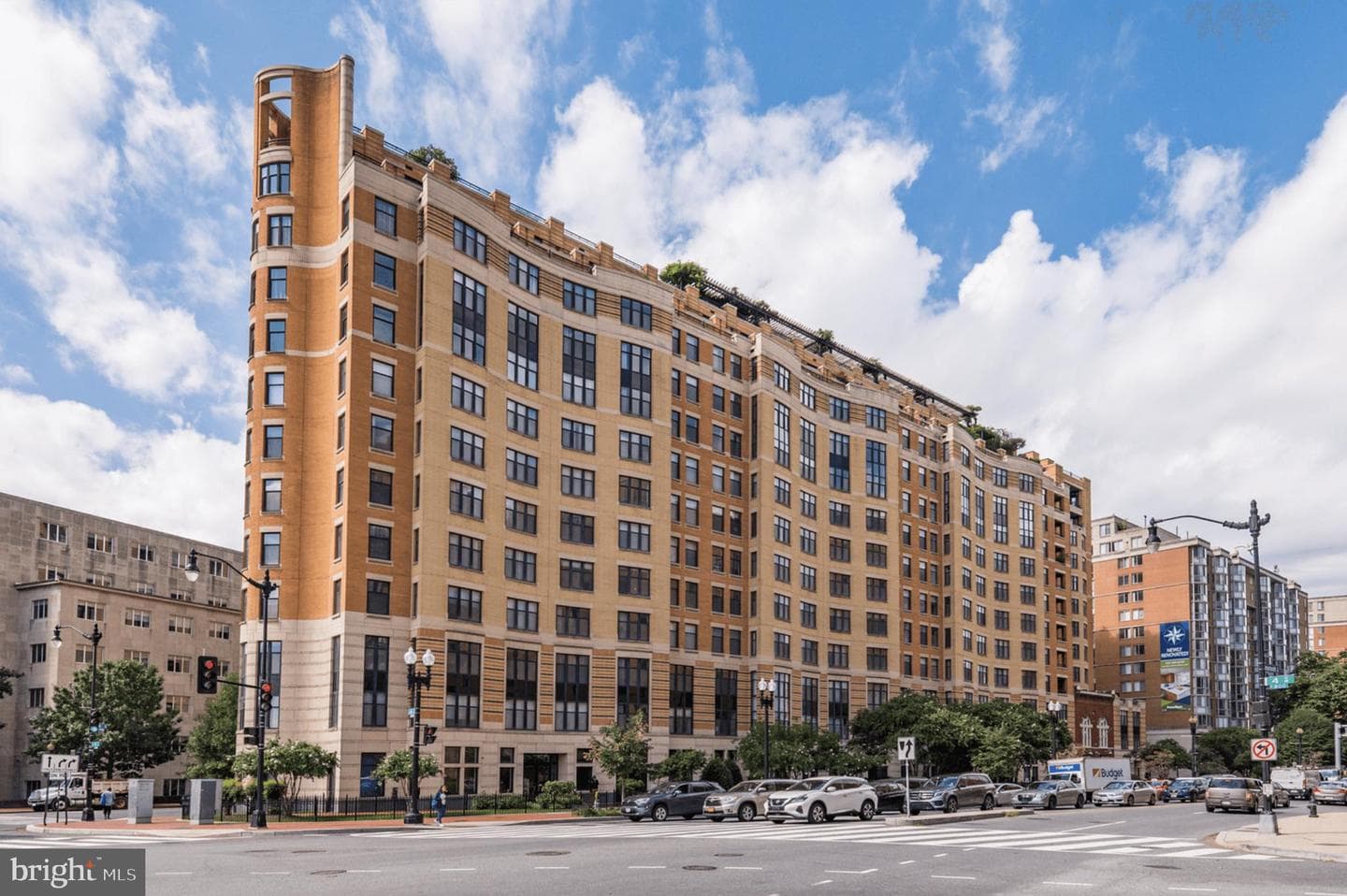 400 Massachusetts Avenue NW #621 photo 1