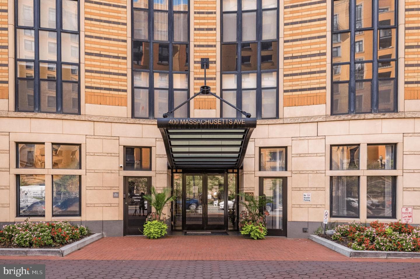 400 Massachusetts Avenue NW #621 photo 2