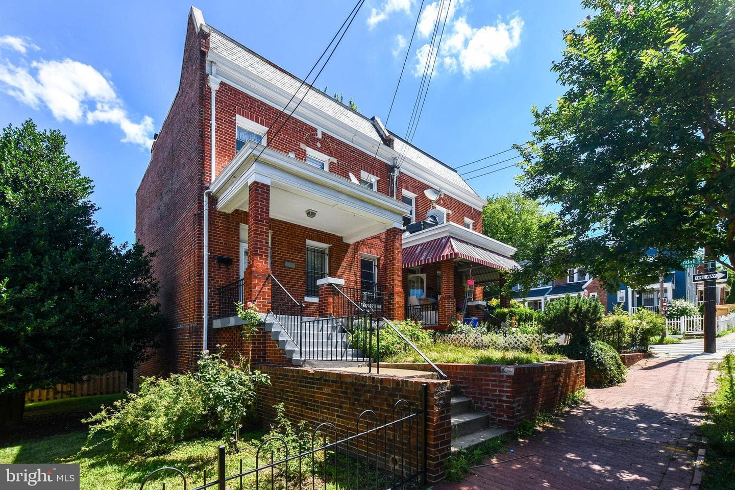1656 U Street SE photo 2