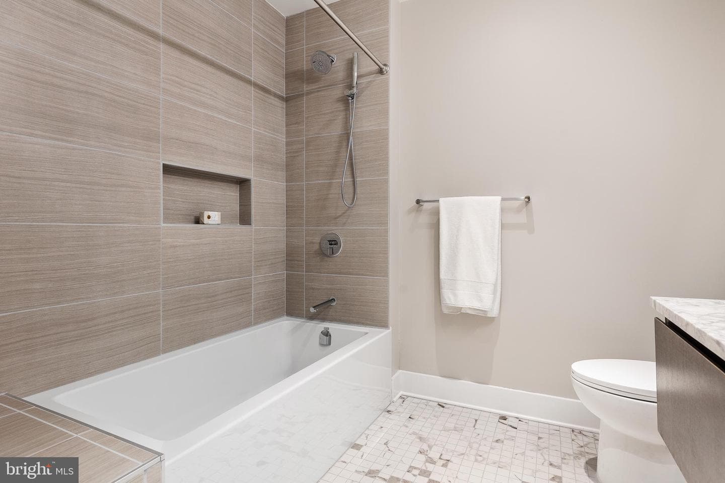 1827 Wiltberger Street NW #405 photo 33