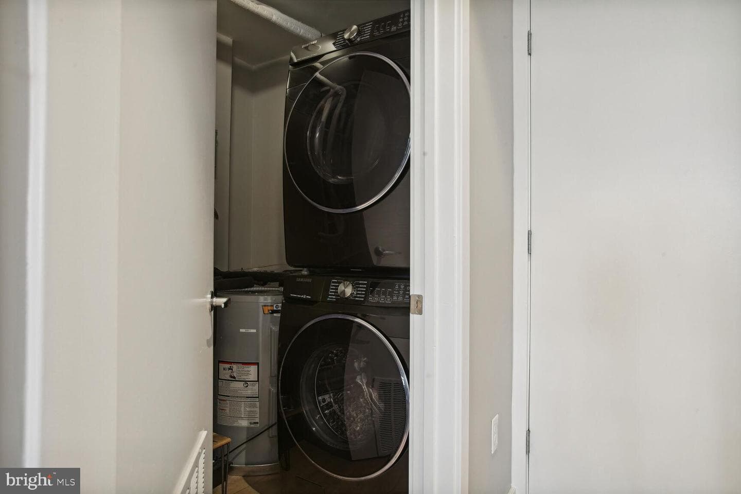 1827 Wiltberger Street NW #405 photo 34