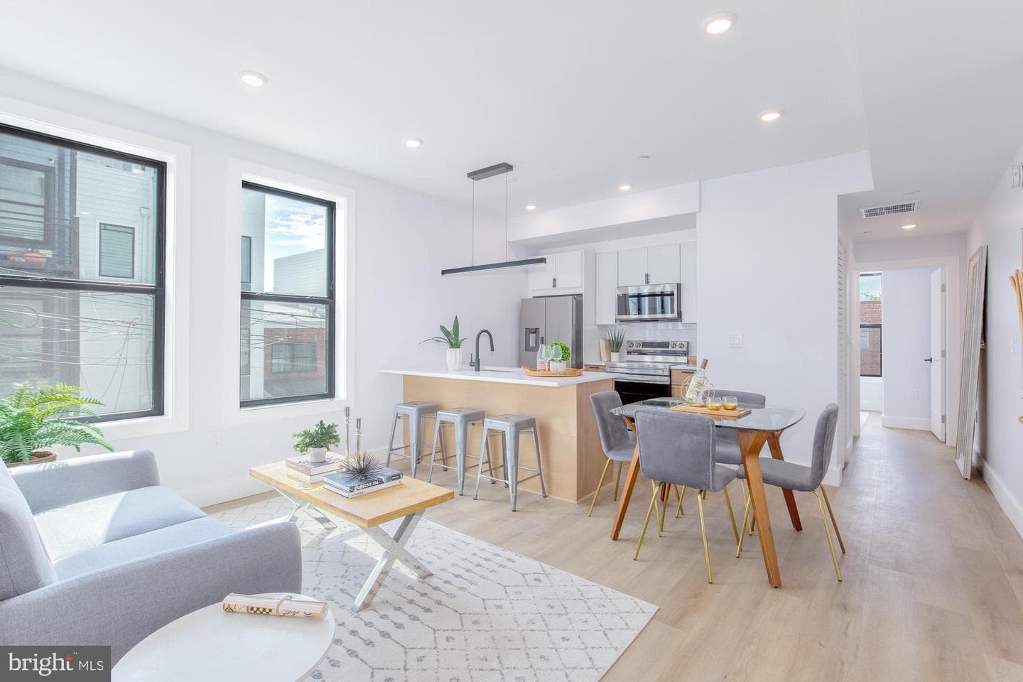1012 17th Place NE #four, Washington