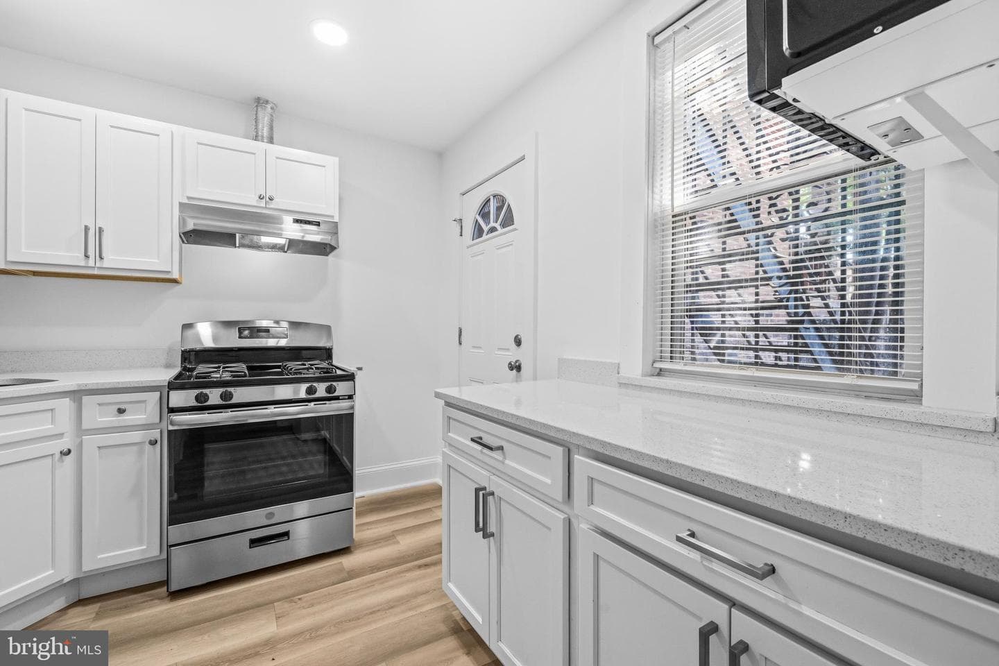 2015 4th Street NE photo 15