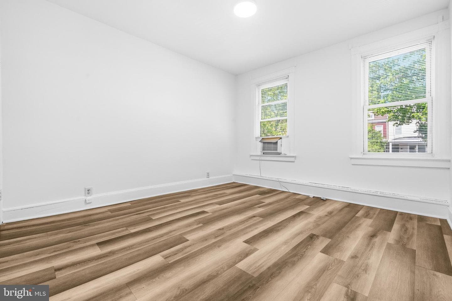 2015 4th Street NE photo 43