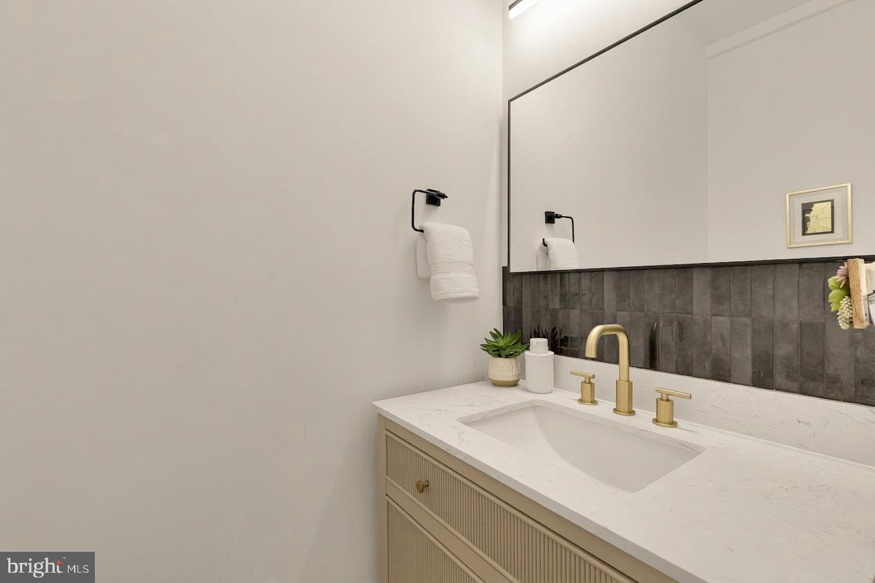 1341 Taylor Street NW photo 20