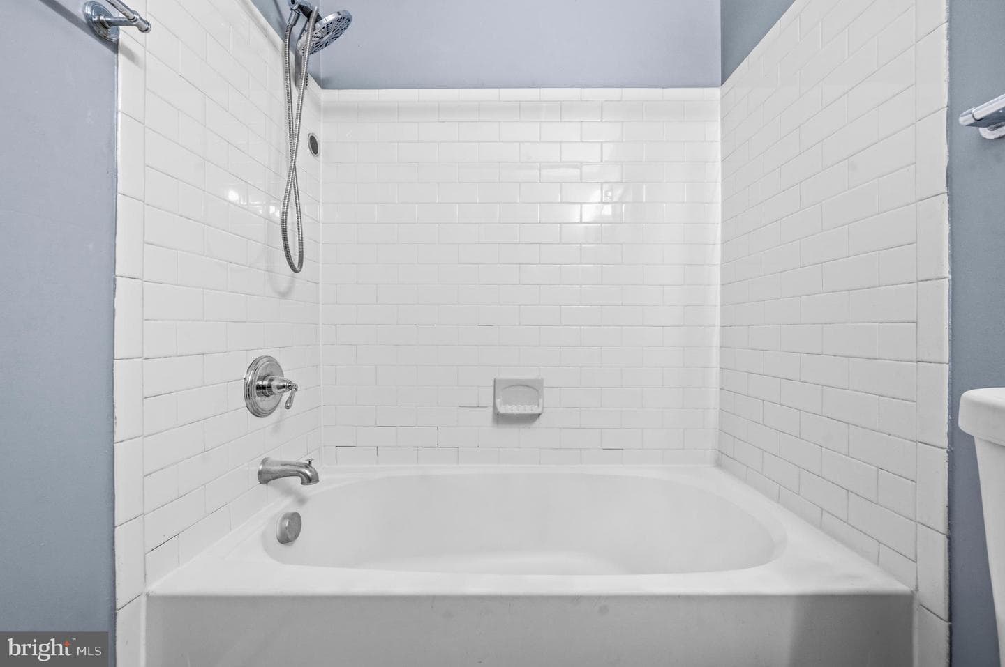 610 Irving Street NW #105 photo 21