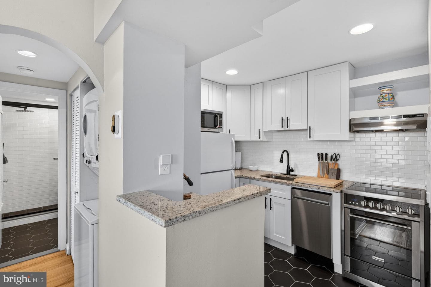 1736 Willard Street NW #501 photo 11