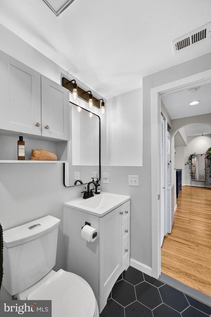 1736 Willard Street NW #501 photo 18