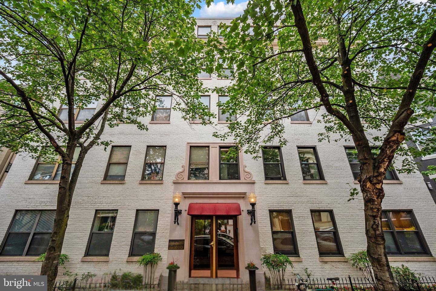 1736 Willard Street NW #501 photo 2