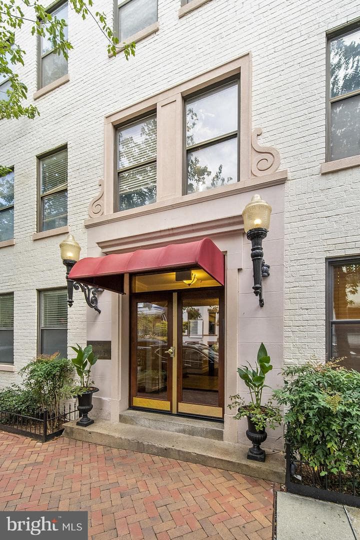 1736 Willard Street NW #501 photo 27