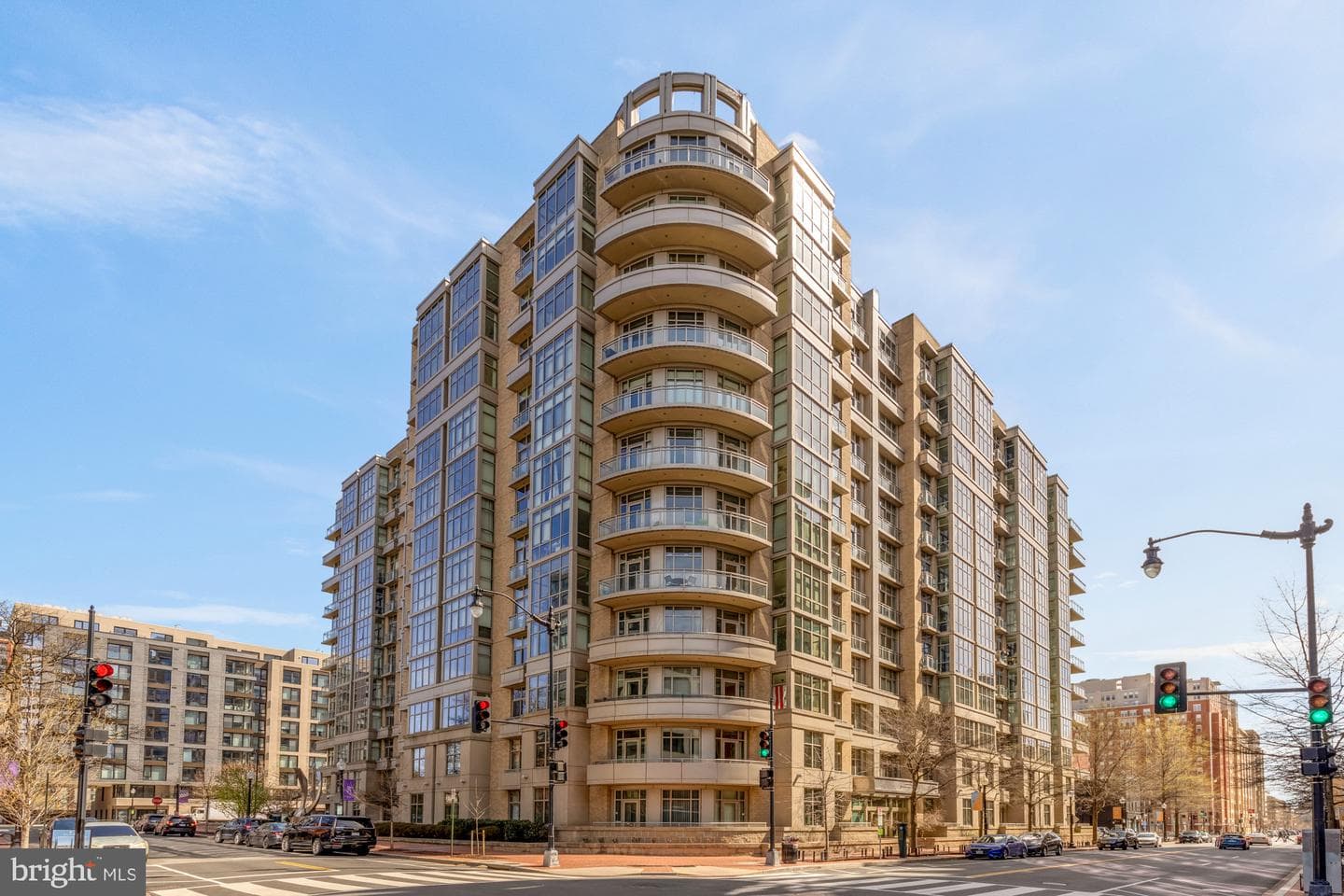 811 4th Street NW #1214, Washington