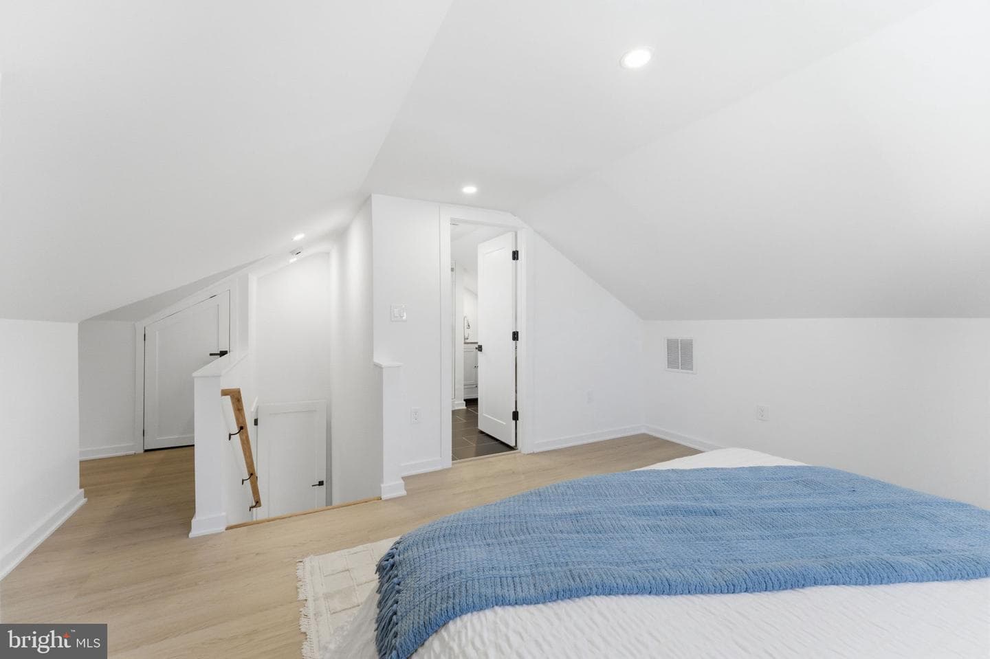 4306 22nd Street NE photo 37