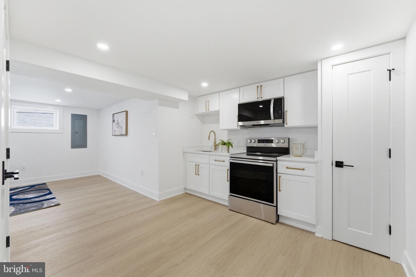 4306 22nd Street NE photo 43