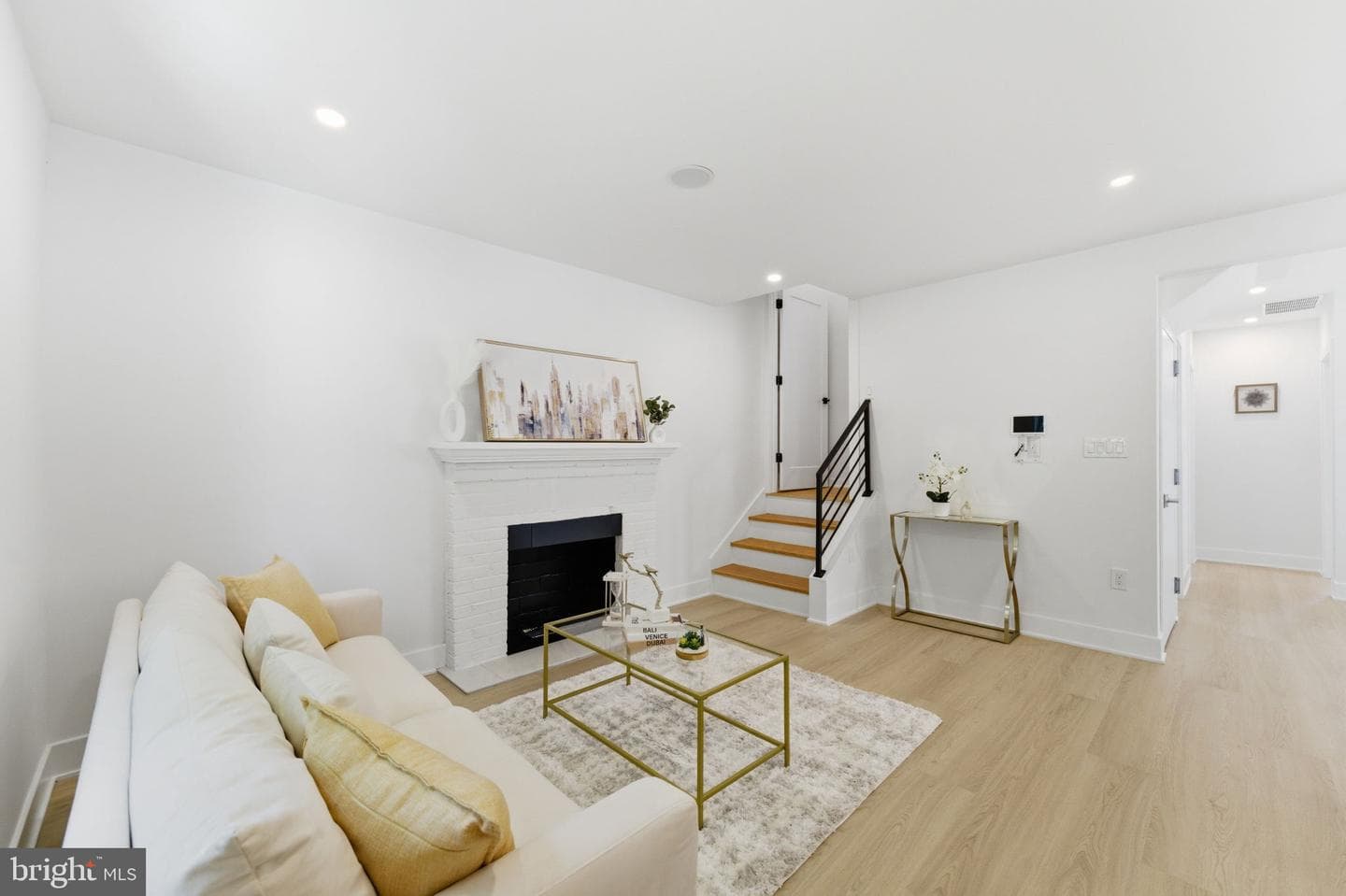 4306 22nd Street NE photo 8