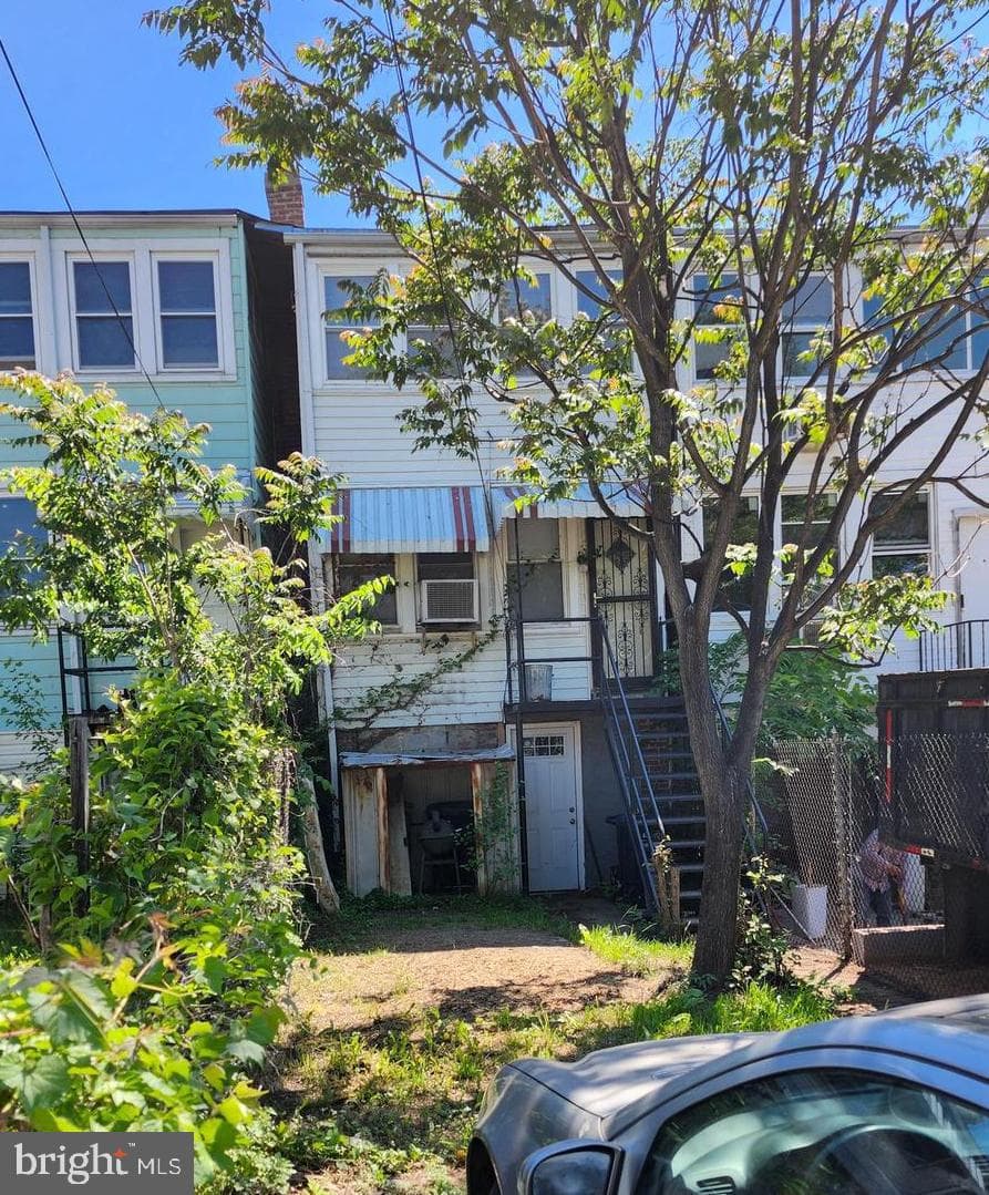 2808 5th Street NE, Washington