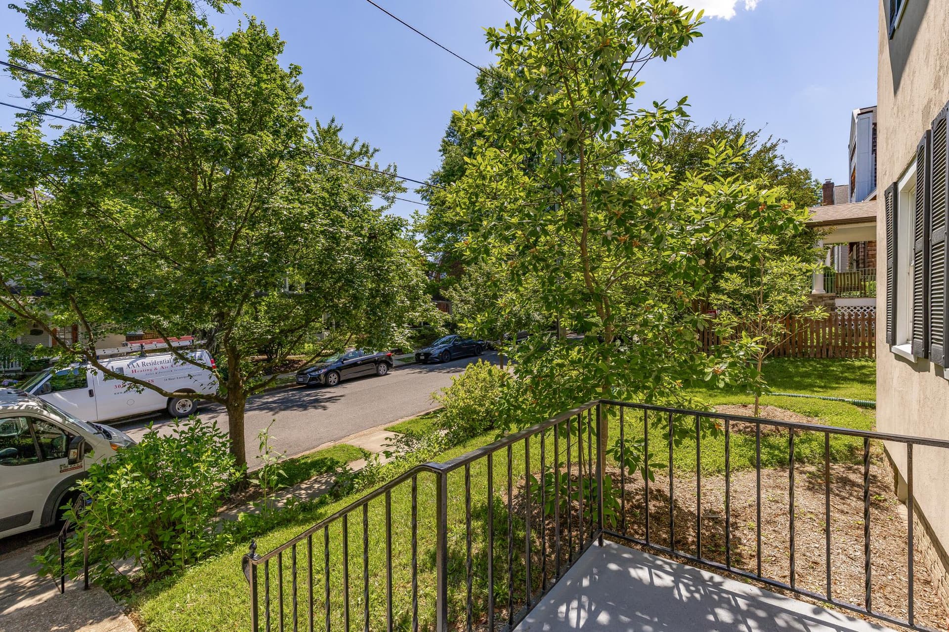 1219 Floral Street NW photo 2
