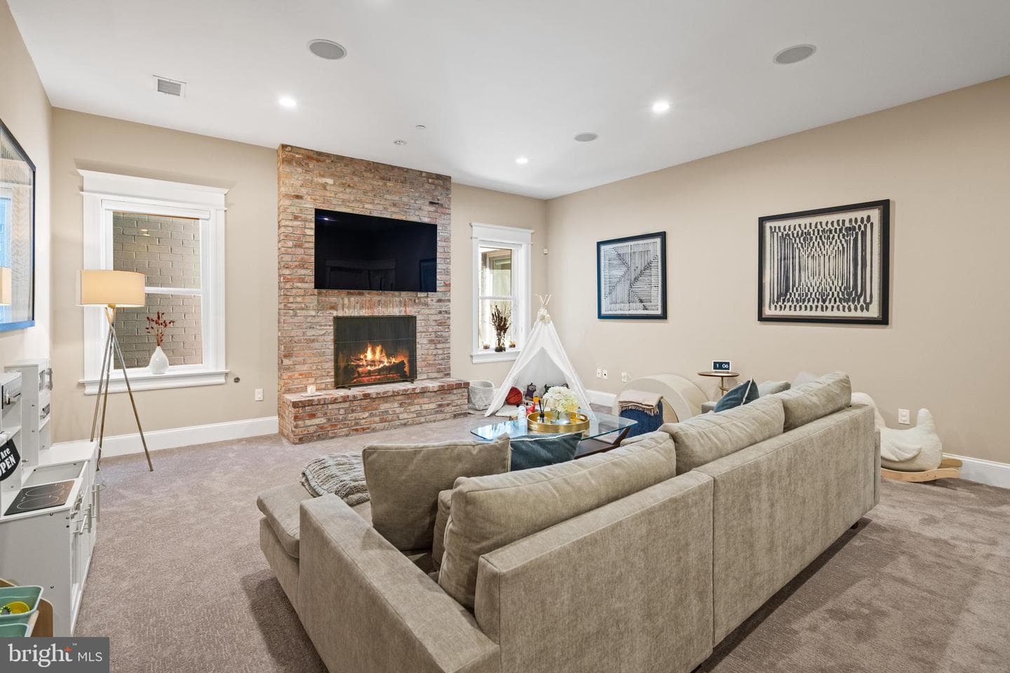 3805 Huntington Street NW photo 40