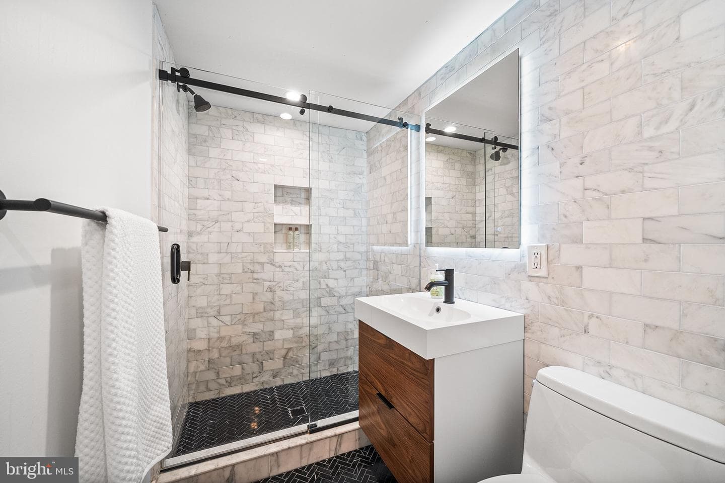 3624 Warren Street NW photo 42