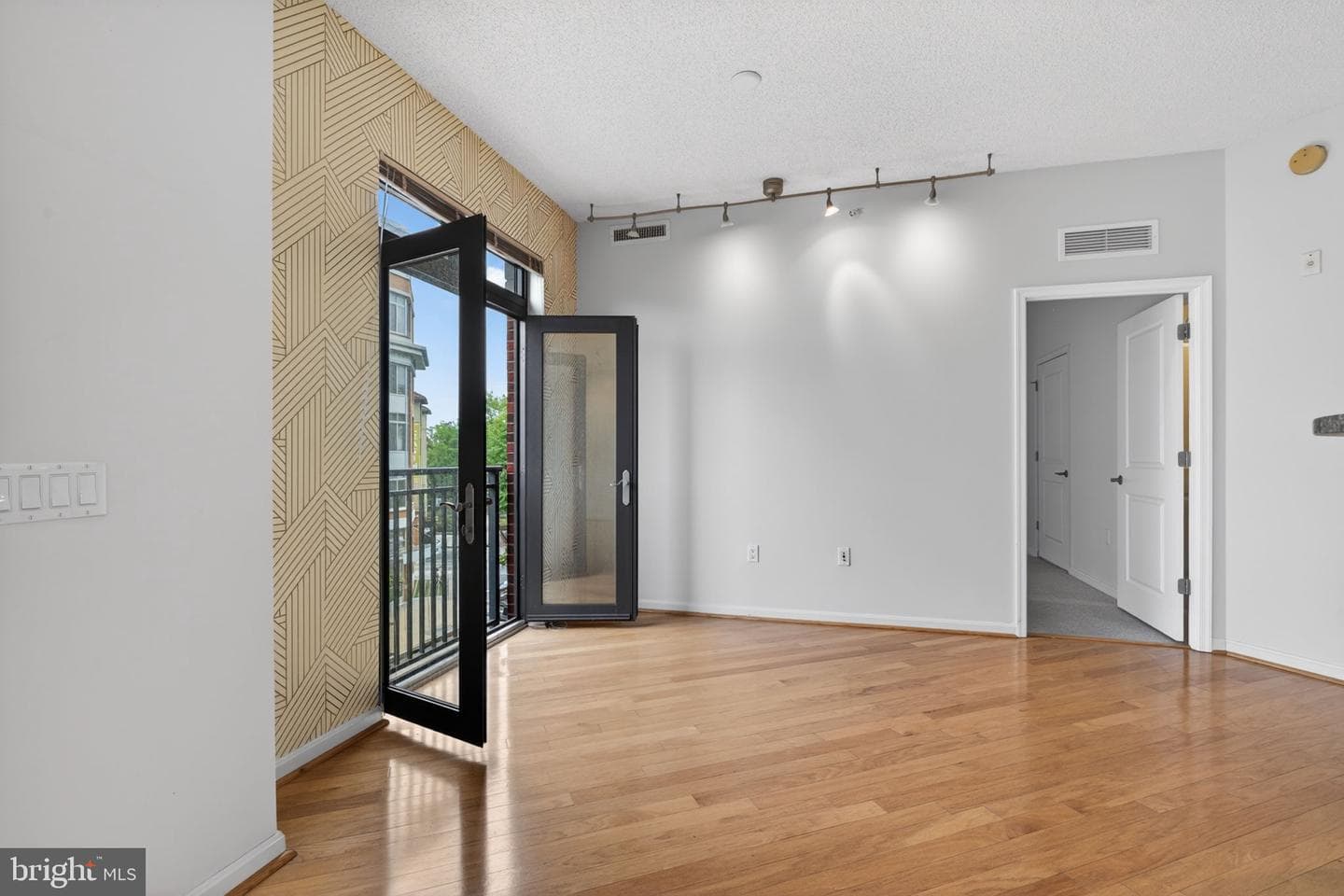 1390 Kenyon Street NW #303 photo 8