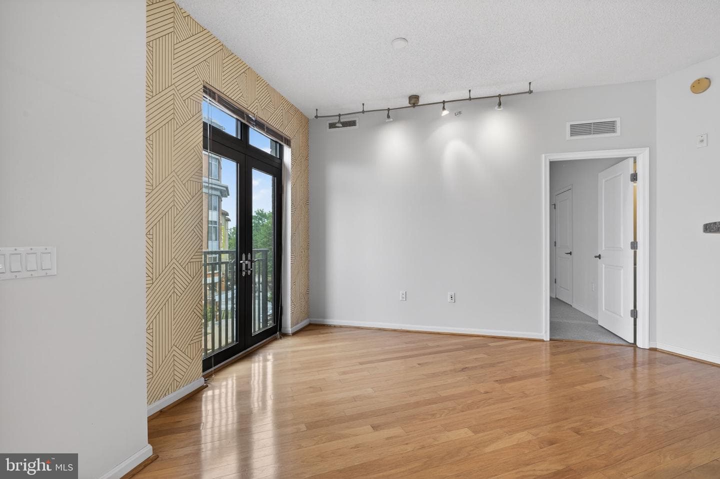 1390 Kenyon Street NW #303 photo 9
