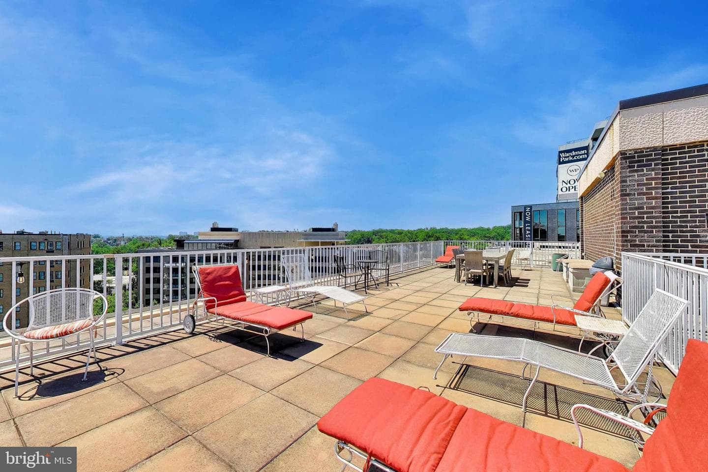 2501 Calvert Street NW #711 photo 16