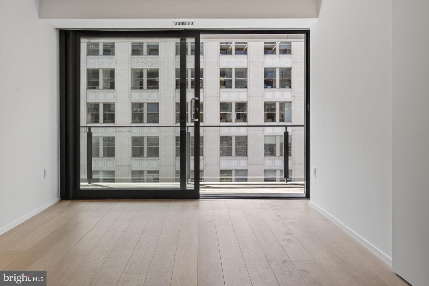 925 H Street NW #606 photo 11