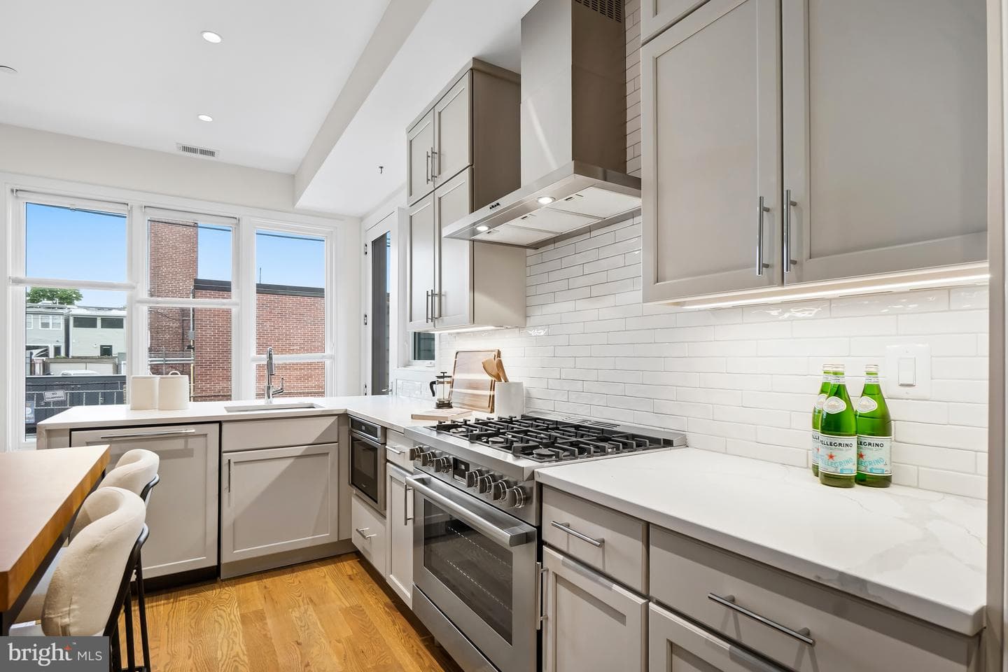 270 15th Street SE #202 photo 7