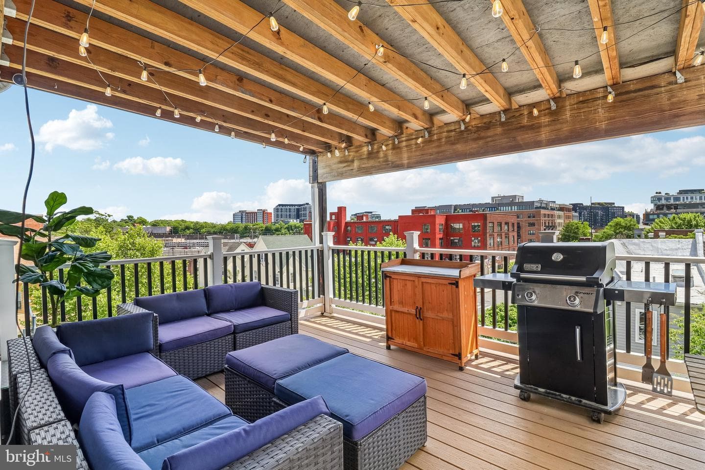 233 S Street NE #5, Washington