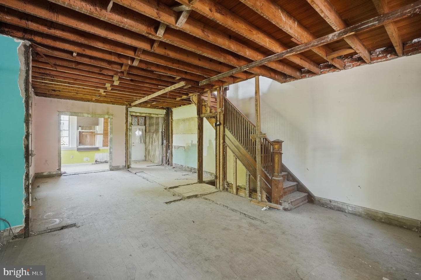 1300 Trinidad Avenue NE photo 3